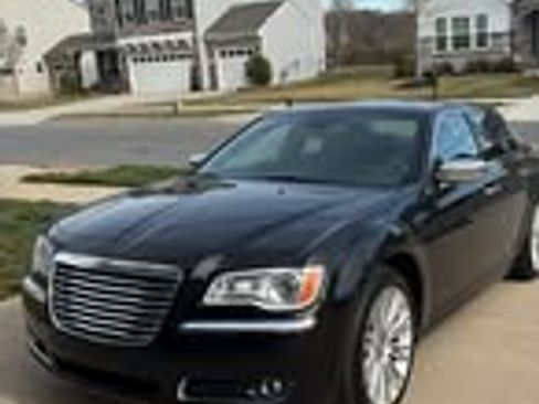 Used 2011 Chrysler 300 C w/ Sound Group image 1