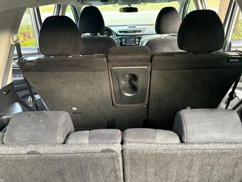 Used 2015 Nissan Rogue S w/ S Family Package image 13