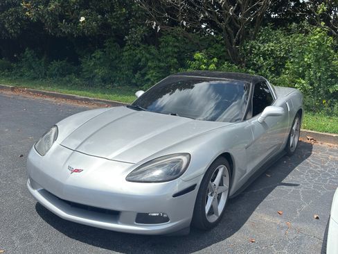 Used 2012 Chevrolet Corvette Coupe w/ Roof Package RWD image 1