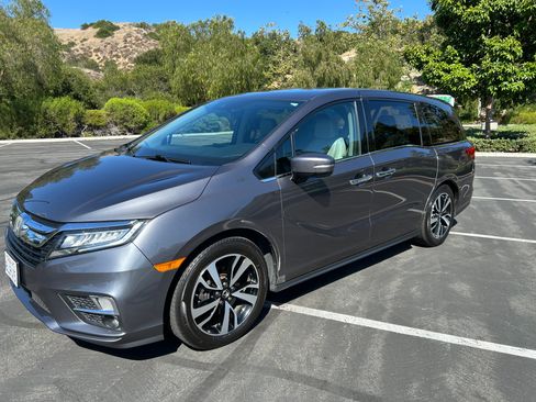 Used 2019 Honda Odyssey Elite image 6