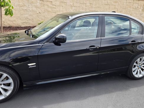 Used 2011 BMW 328i xDrive Sedan image 2
