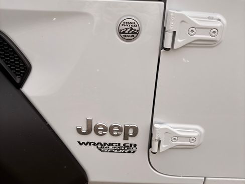 Used 2020 Jeep Wrangler Unlimited Sport S image 4