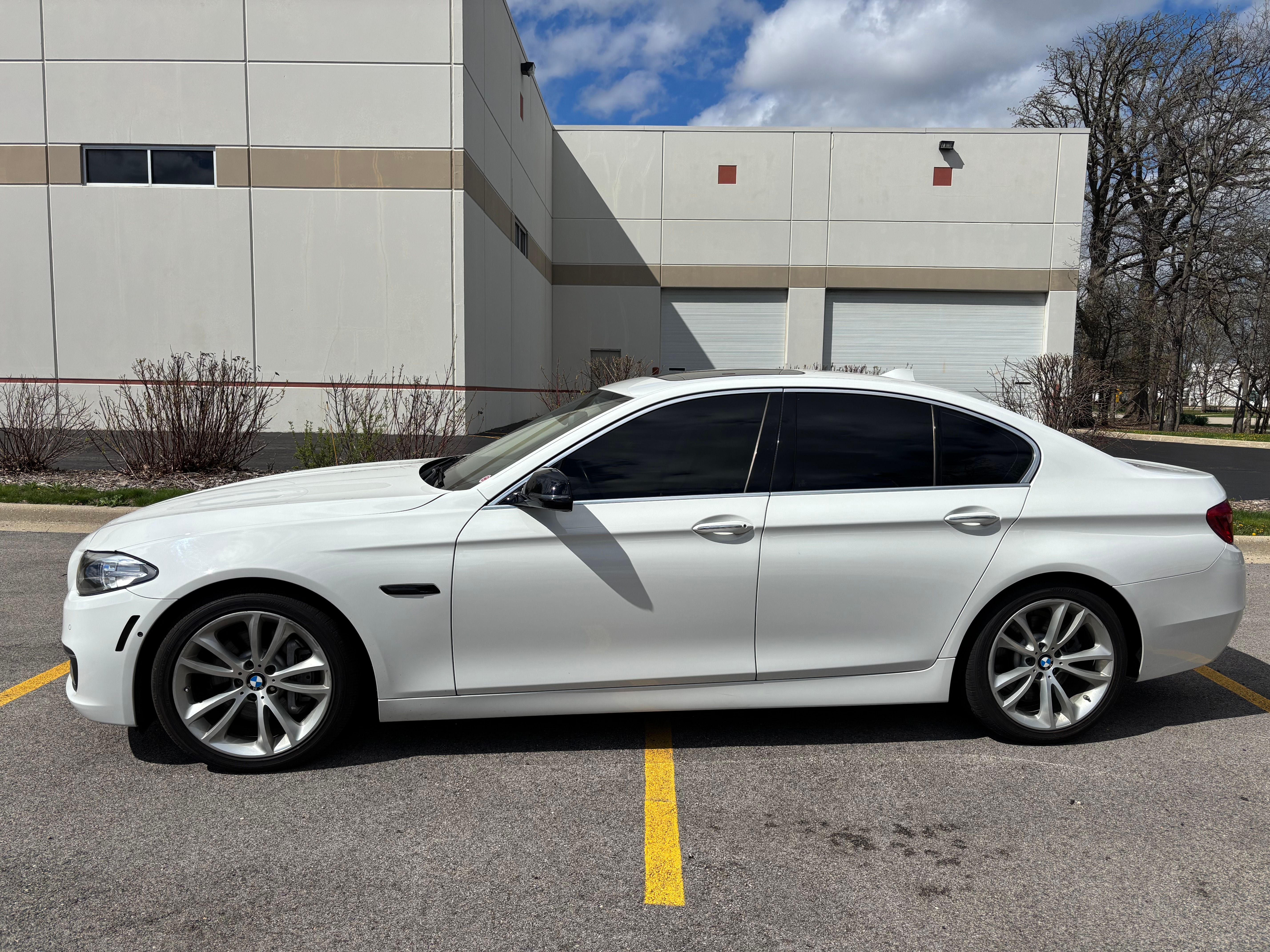 Used 2014 BMW 535i xDrive Sedan AWD/4WD image 2