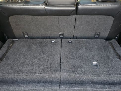 Used 2017 Nissan Pathfinder Platinum w/ Family Entertainment Package image 14