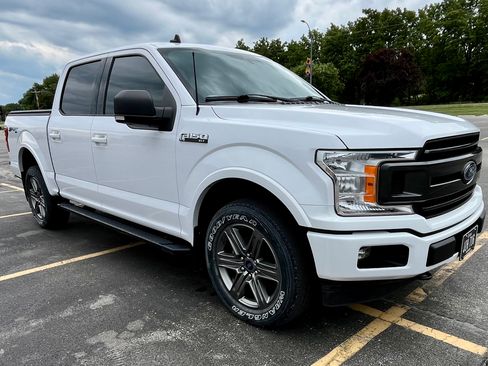 Used 2020 Ford F150 XLT w/ Equipment Group 302A Luxury AWD/4WD image 4
