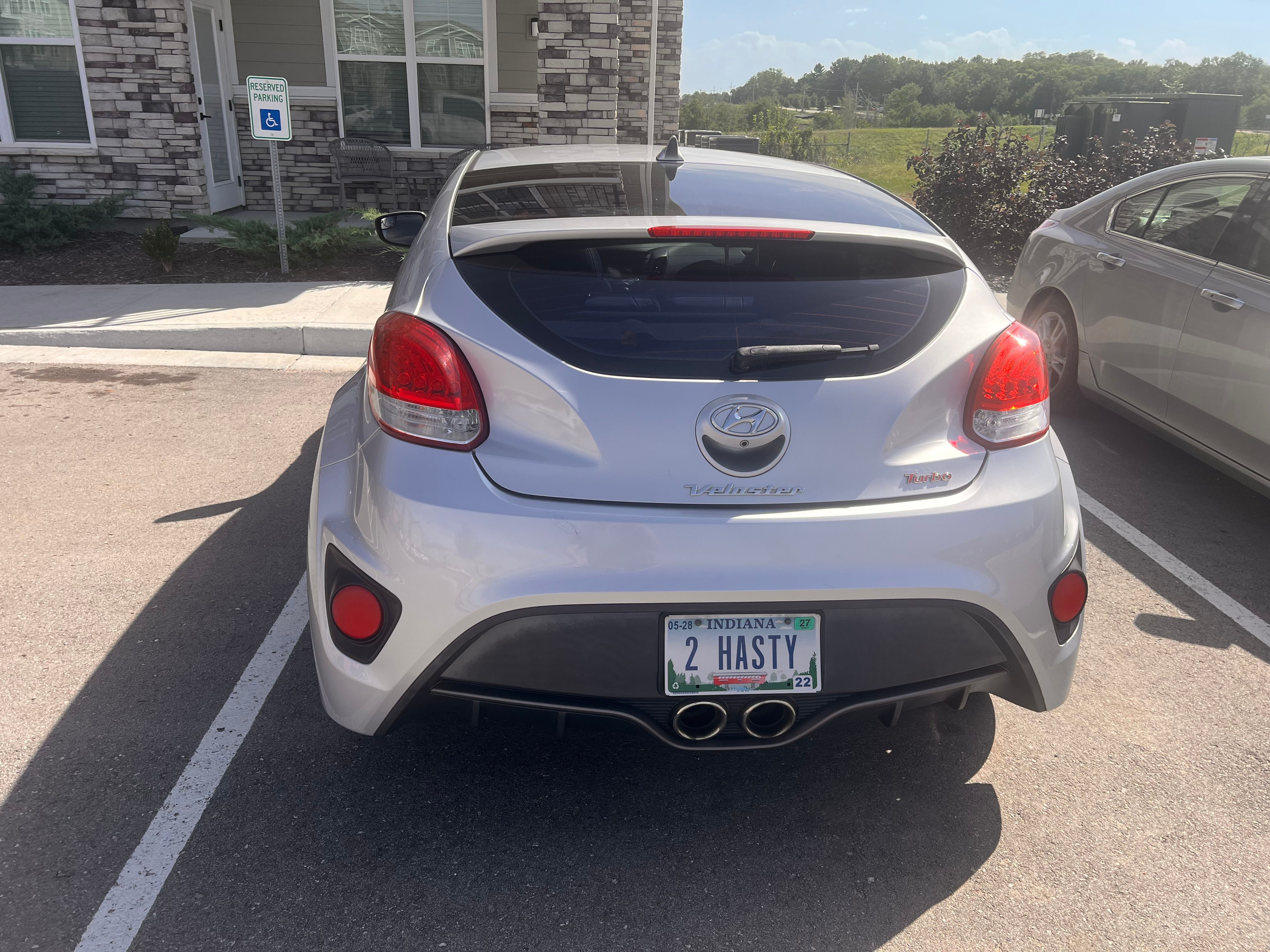 Used 2016 Hyundai Veloster Turbo FWD image 4