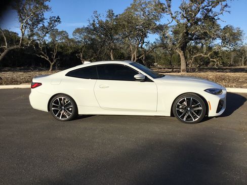 Used 2022 BMW 430i Coupe w/ M Sport Package image 28