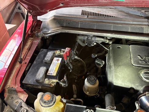 Used 2012 Nissan Titan SV w/ SV Value Truck Pkg image 14