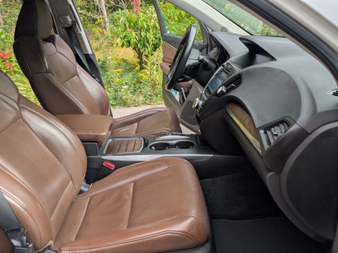 Used 2020 Acura MDX SH-AWD w/ Technology Package image 15