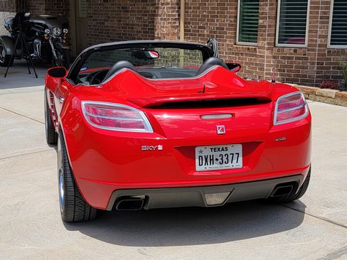 Used 2009 Saturn Sky Red Line image 9