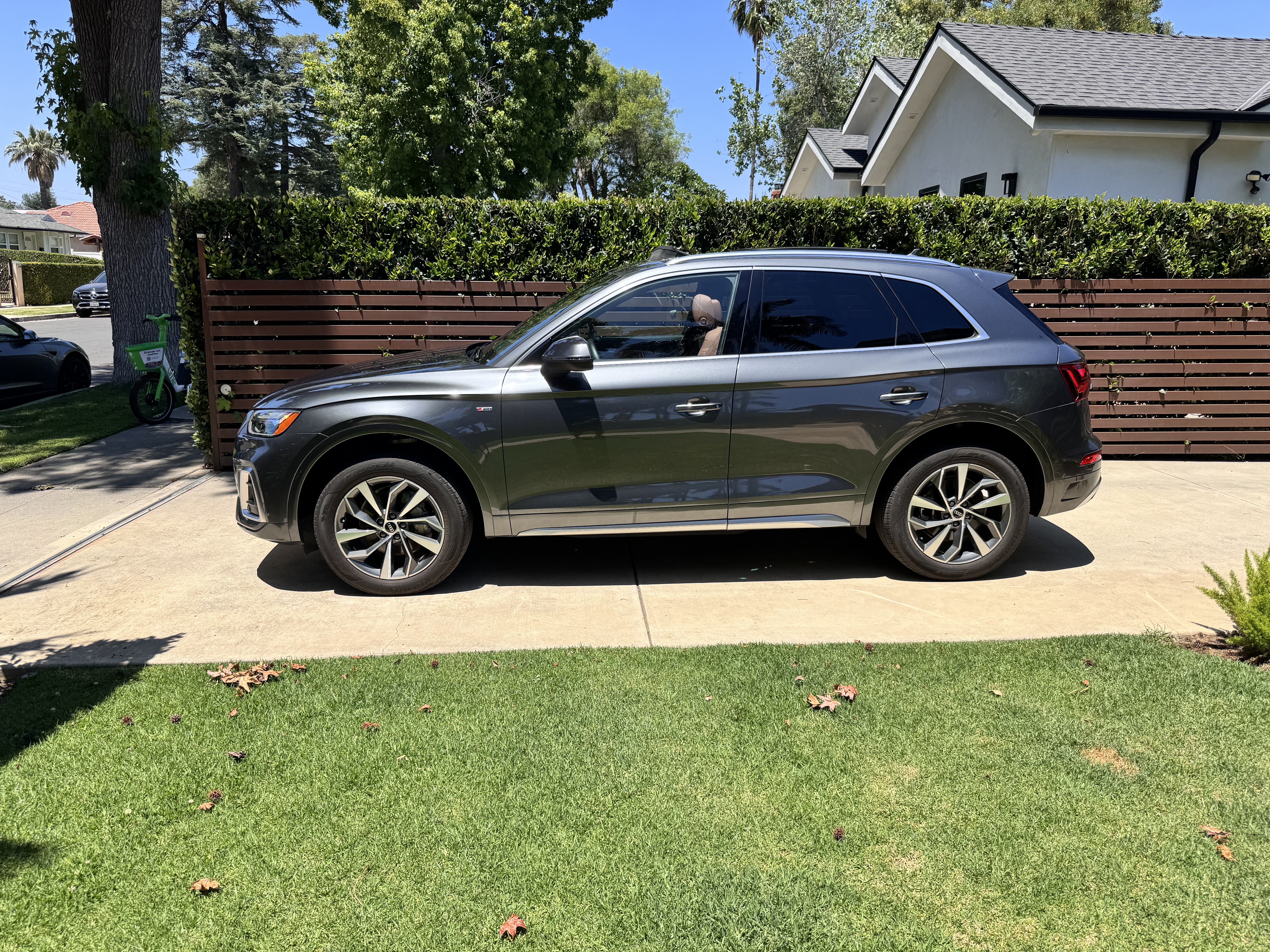 Used 2022 Audi Q5 2.0T Premium Plus w/ Premium Plus Package AWD/4WD image 13