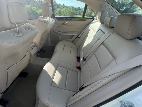 Used 2014 Mercedes-Benz E 250 BlueTEC Sedan image 20