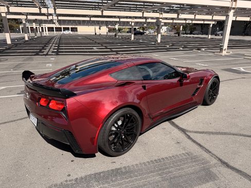Used 2018 Chevrolet Corvette Grand Sport RWD image 5