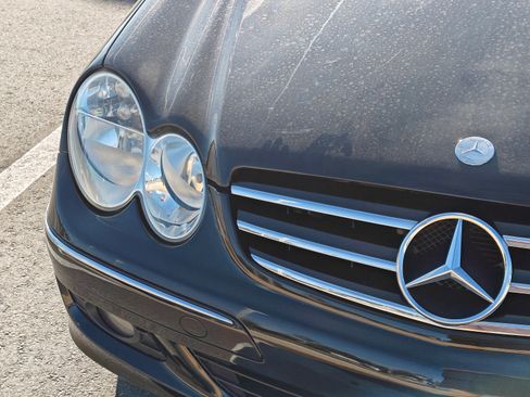 Used 2006 Mercedes-Benz CLK 55 AMG CLK 55 AMG Cabriolet 2D image 2