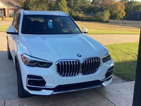 Used 2023 BMW X5 xDrive40i w/ Premium Package image 1