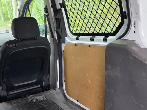 Used 2021 Ford Transit Connect XL FWD image 15