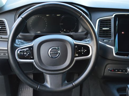 Used 2020 Volvo XC90 T8 Momentum AWD/4WD image 12