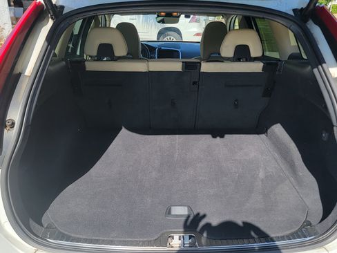 Used 2017 Volvo XC60 T5 Inscription w/ Advanced Package image 16