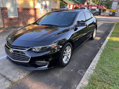 Used 2018 Chevrolet Malibu LT image 11