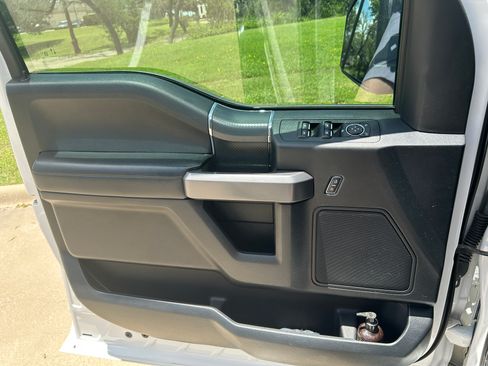 Used 2020 Ford F150 XLT w/ Equipment Group 302A Luxury RWD image 12
