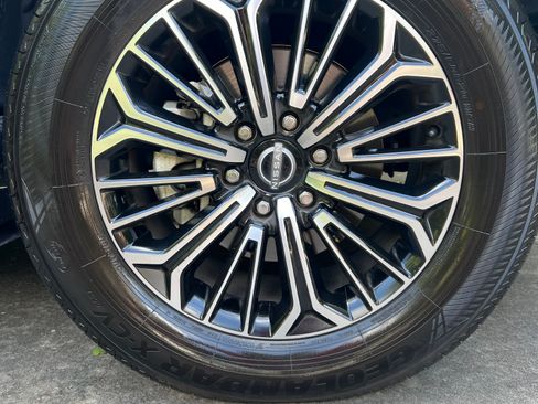 Used 2026 Nissan Armada Platinum RWD image 20