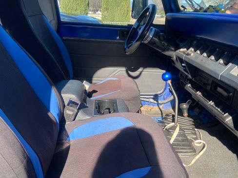 Used 1994 Jeep Wrangler SE image 10