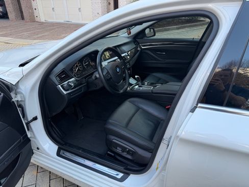 Used 2014 BMW 528i Sedan image 12