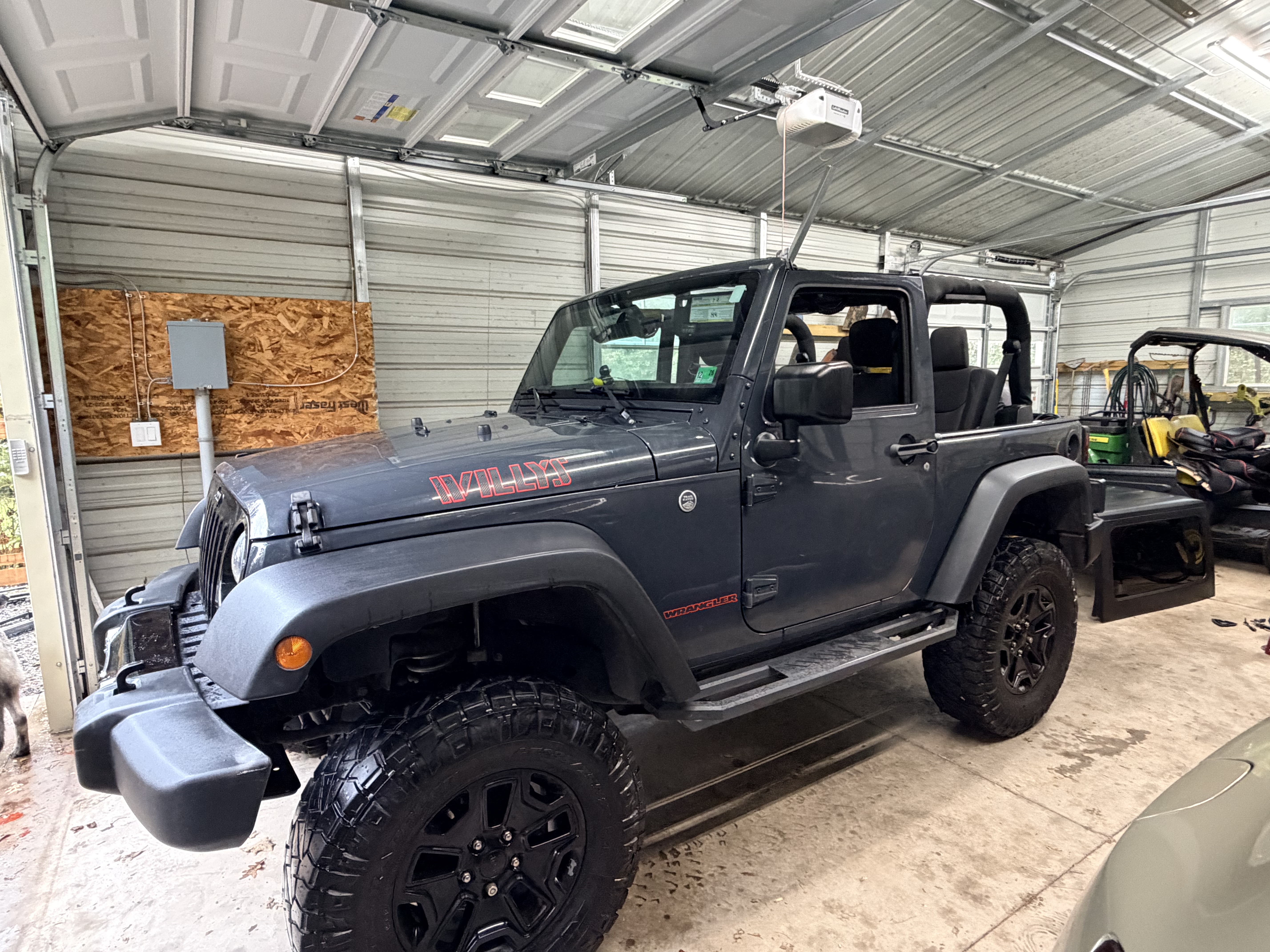 Used 2017 Jeep Wrangler Sport AWD/4WD image 2