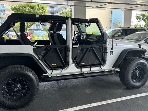 Used 2015 Jeep Wrangler Unlimited Sport w/ Quick Order Package 24S image 8