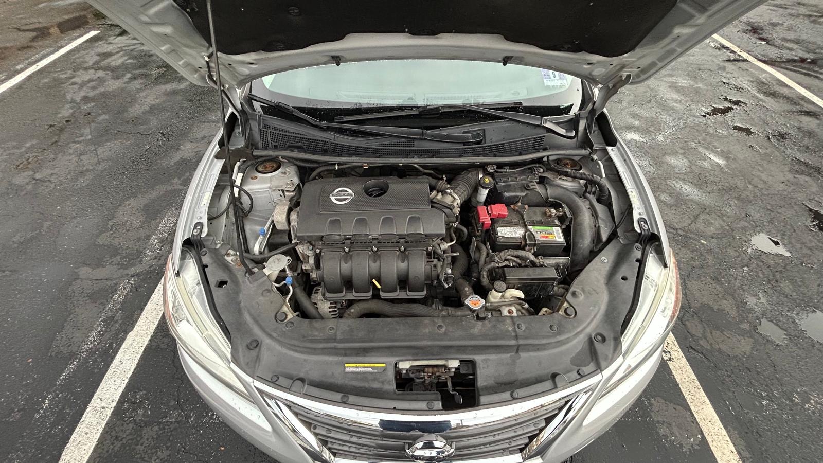 Used 2013 Nissan Sentra SR w/ Driver Pkg FWD image 11