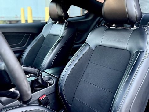 Used 2017 Ford Mustang Shelby GT350 image 13