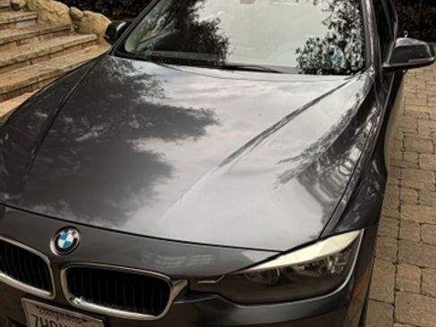 Used 2015 BMW 320i Sedan RWD image 5