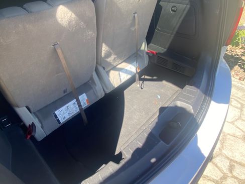 Used 2015 Ford Explorer XLT w/ Equipment Group 202B image 10