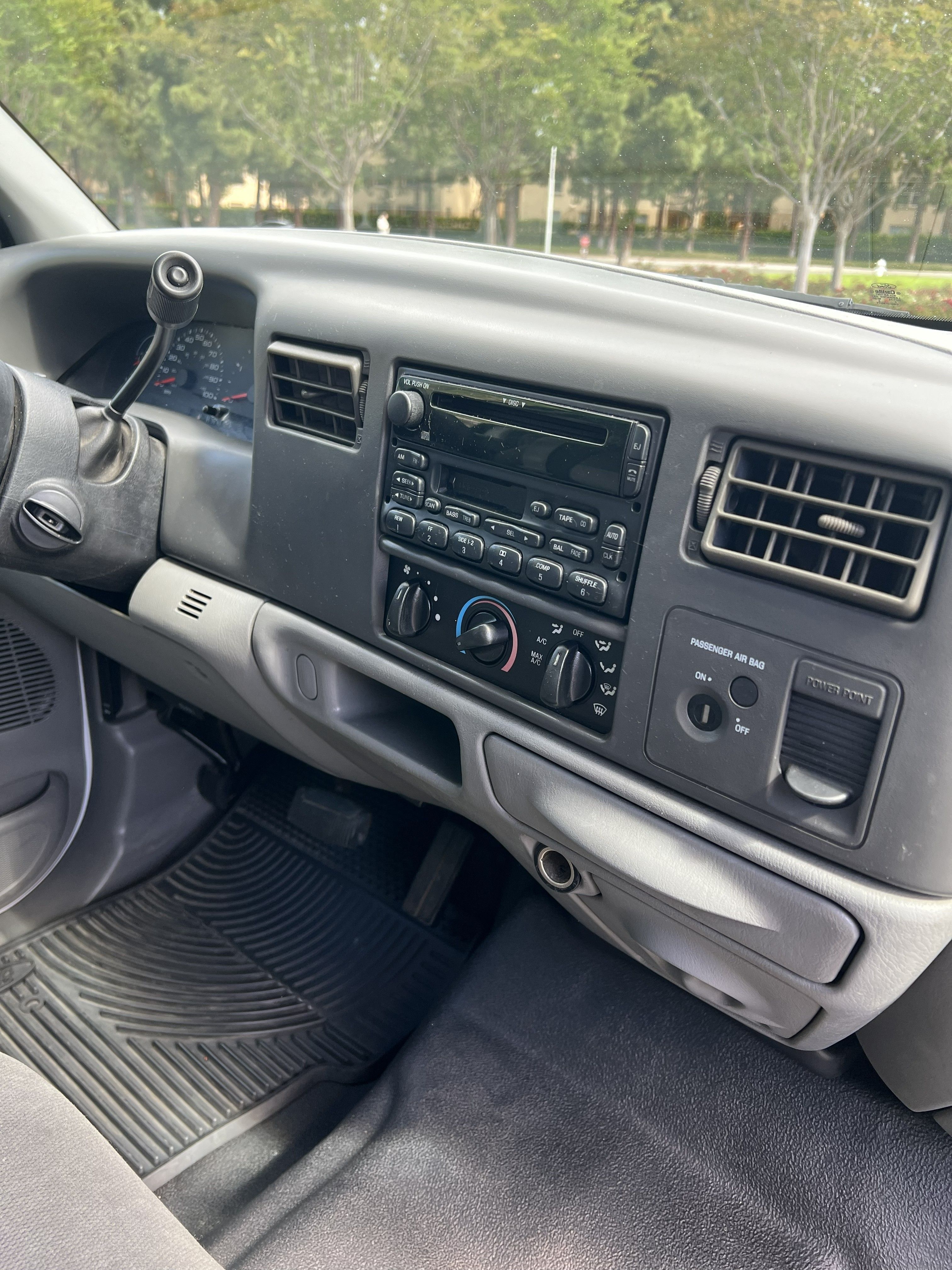 Used 2002 Ford F350 XL RWD image 6