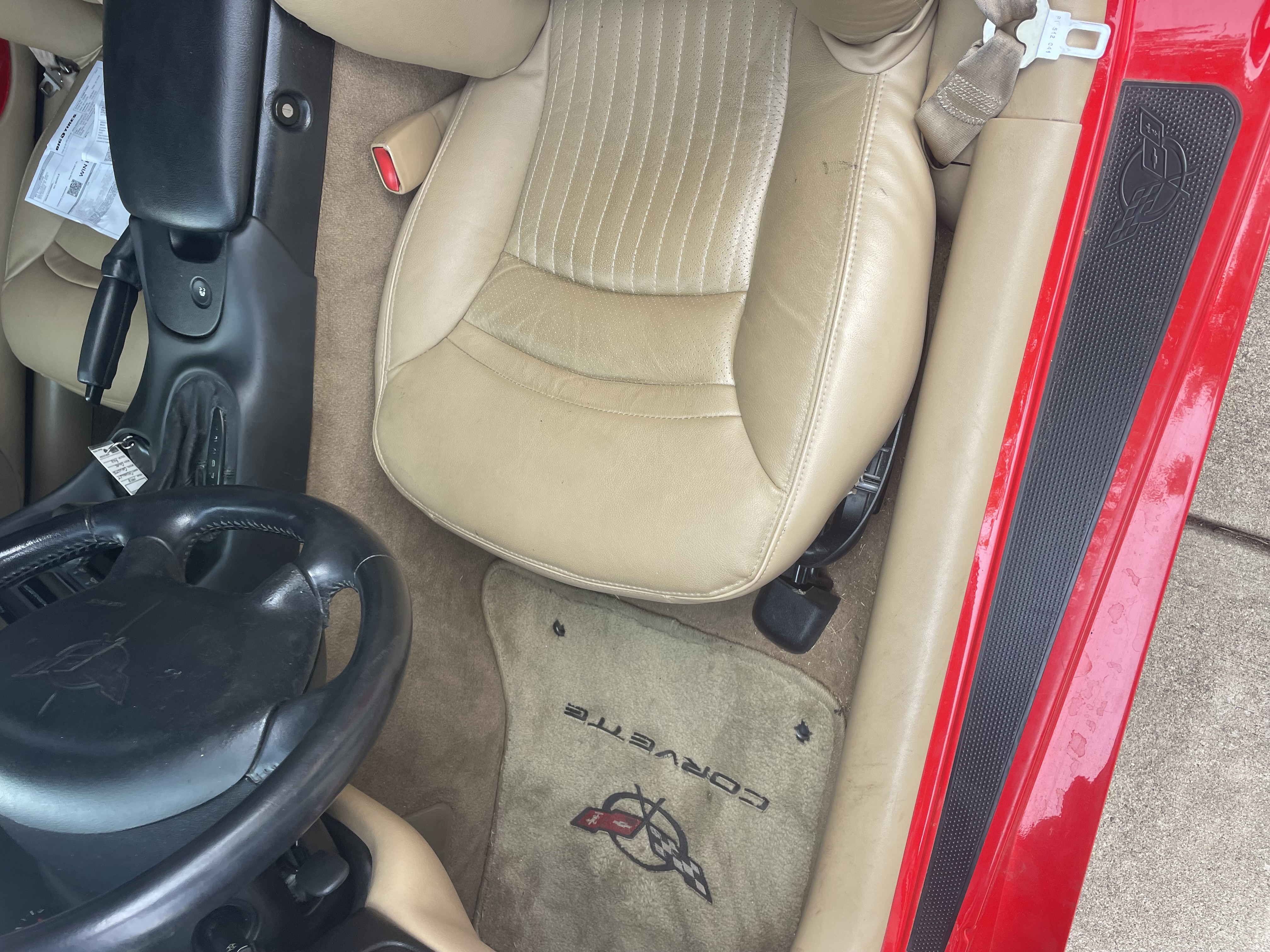 Used 1998 Chevrolet Corvette Coupe w/ Roof Pkg RWD image 6