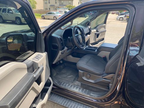 Used 2019 Ford F150 XL w/ Equipment Group 101A Mid RWD image 10