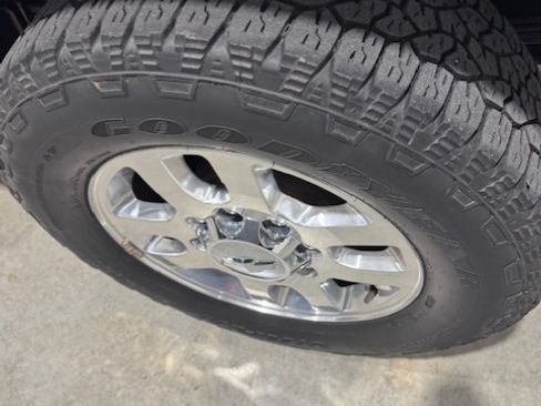 Used 2015 Chevrolet Silverado 2500 LT w/ LT Convenience Package image 14