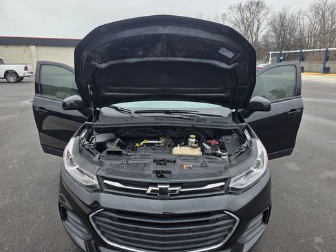 Used 2021 Chevrolet Trax LT w/ Driver Confidence Package image 10