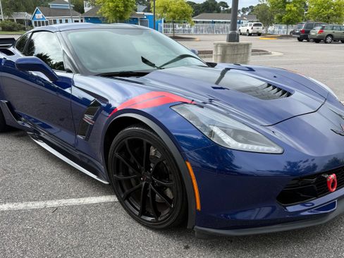 Used 2017 Chevrolet Corvette Grand Sport RWD image 2