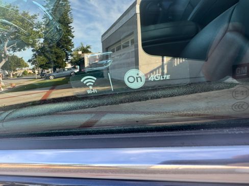 Used 2018 Chevrolet Malibu Premier w/ Driver Confidence Package image 22