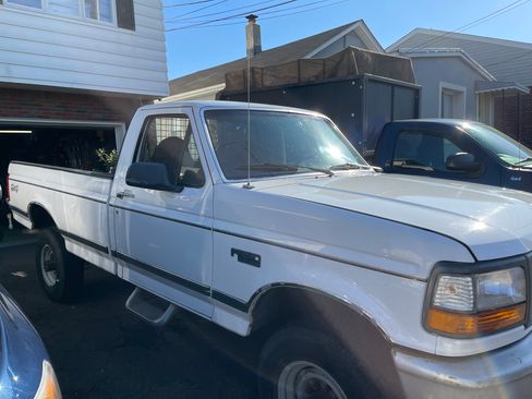 Used 1997 Ford F250 4x4 Regular Cab Heavy Duty image 6