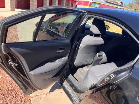 Used 2020 Toyota Corolla LE image 13