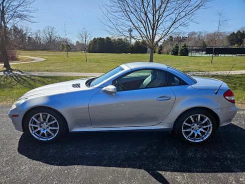 Used 2005 Mercedes-Benz SLK 350 image 16