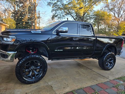 Used 2019 RAM 1500 Laramie image 1