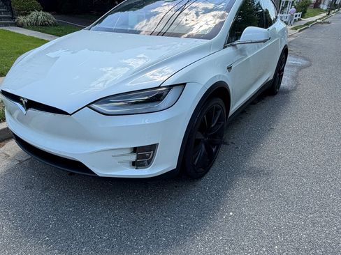 Used 2020 Tesla Model X AWD/4WD image 8