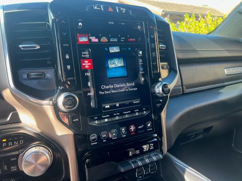 Used 2019 RAM 1500 Laramie image 6