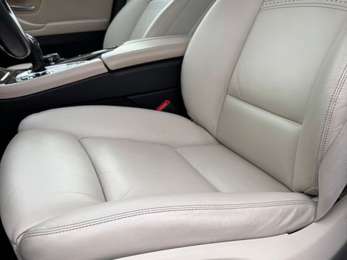 Used 2015 BMW 550i Sedan image 9