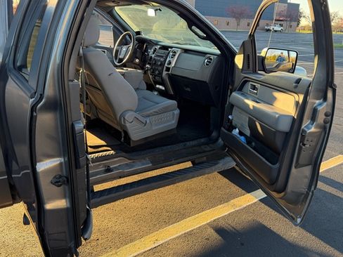 Used 2011 Ford F150 XLT image 17