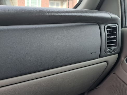 Used 2005 Chevrolet Avalanche Z71 w/ Preferred Equipment Group image 25