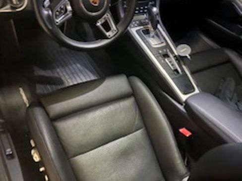 Used 2019 Porsche 911 Carrera image 21